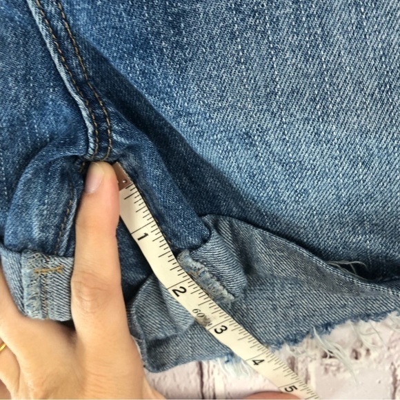 Blank NYC distressed denim cut off shorts size 27 - Picture 4 of 8